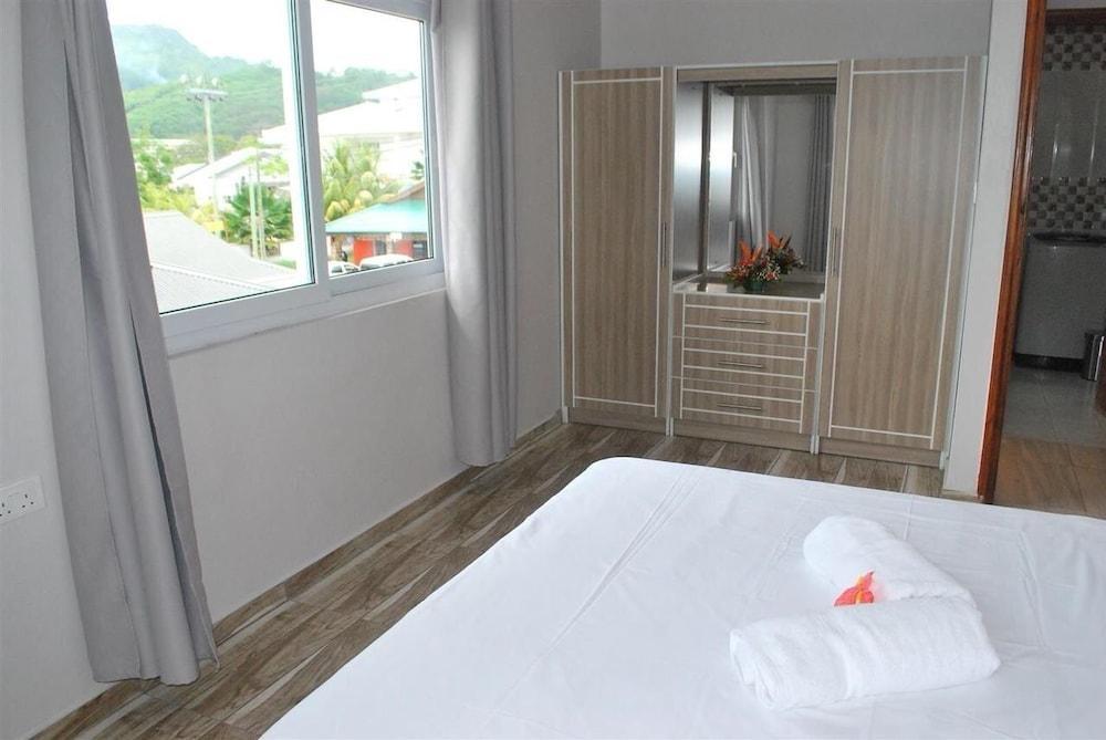 Apartamento de 140 m² con 4 habitación/es y 4 baño/s de uso privado, en Isla Mahé Anse Royale Exterior foto