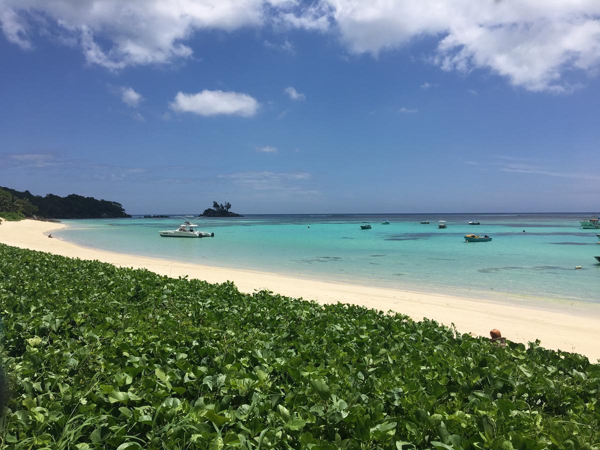 Apartamento de 140 m² con 4 habitación/es y 4 baño/s de uso privado, en Isla Mahé Anse Royale Exterior foto